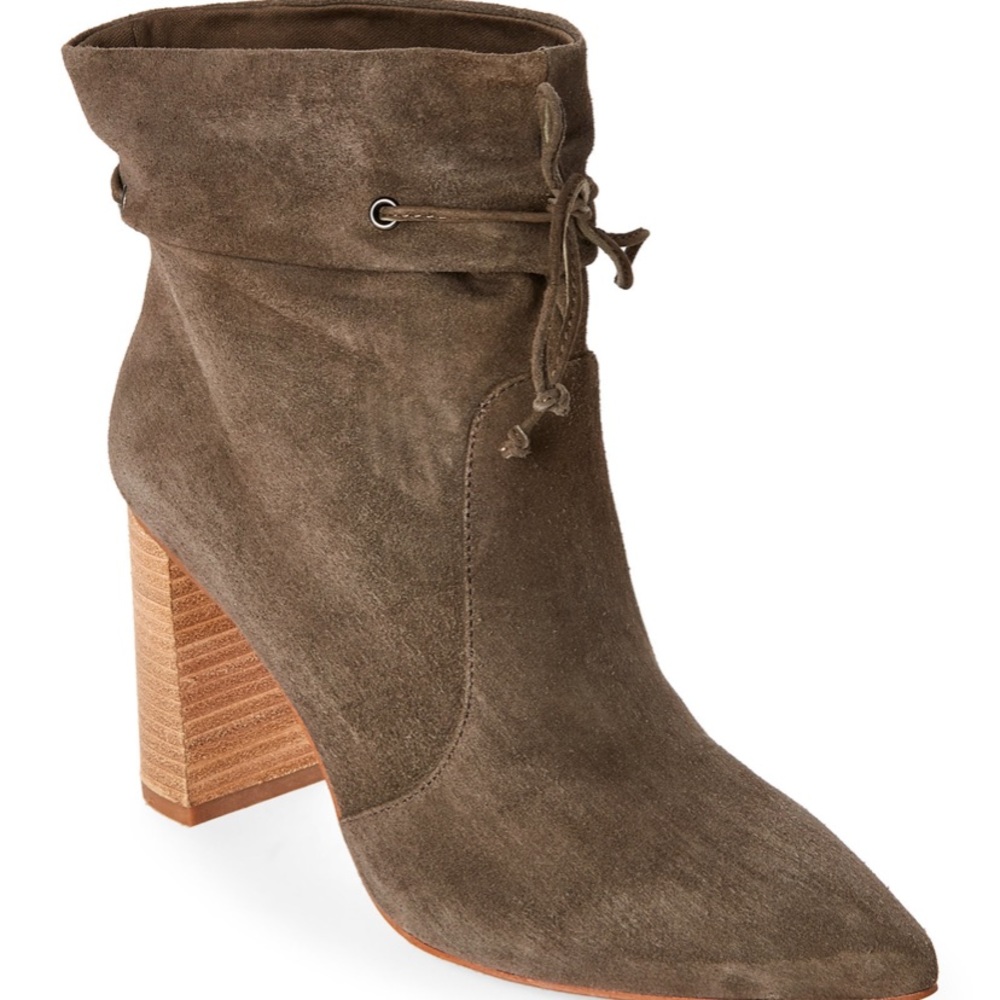 Tahari Camo Green Ankle Bootie! Ta-konner